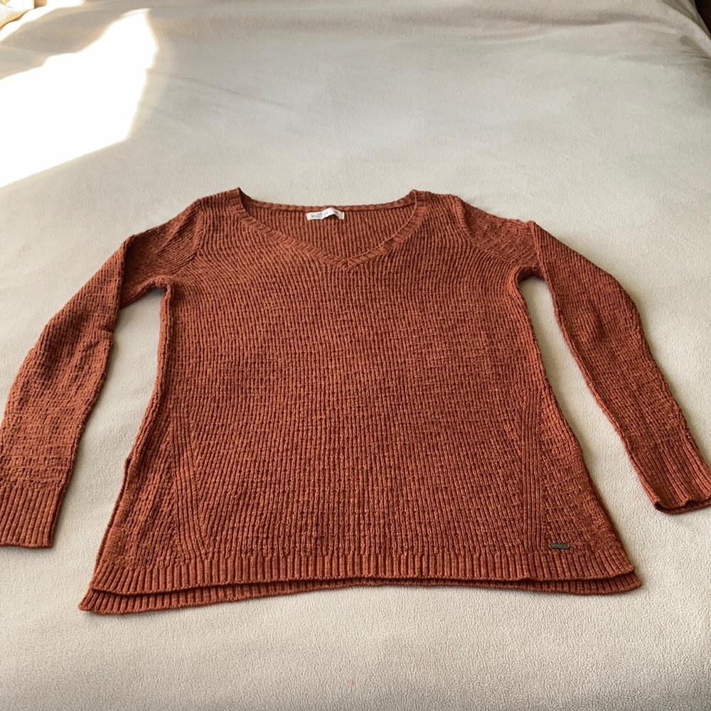 Hollister sweater